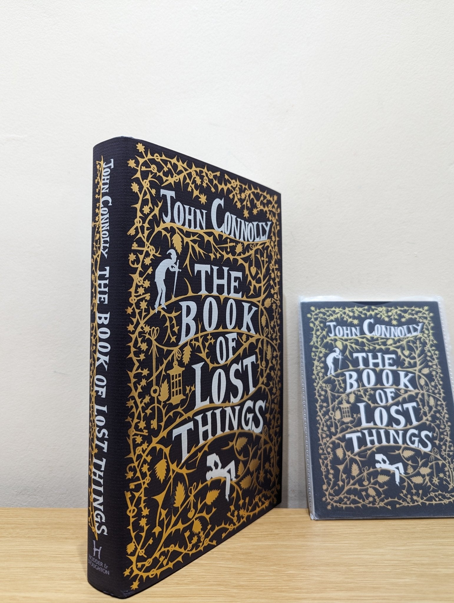 The Book of Lost Things by John Connolly (Signed First Edition with signed postcards) - Fialta Books