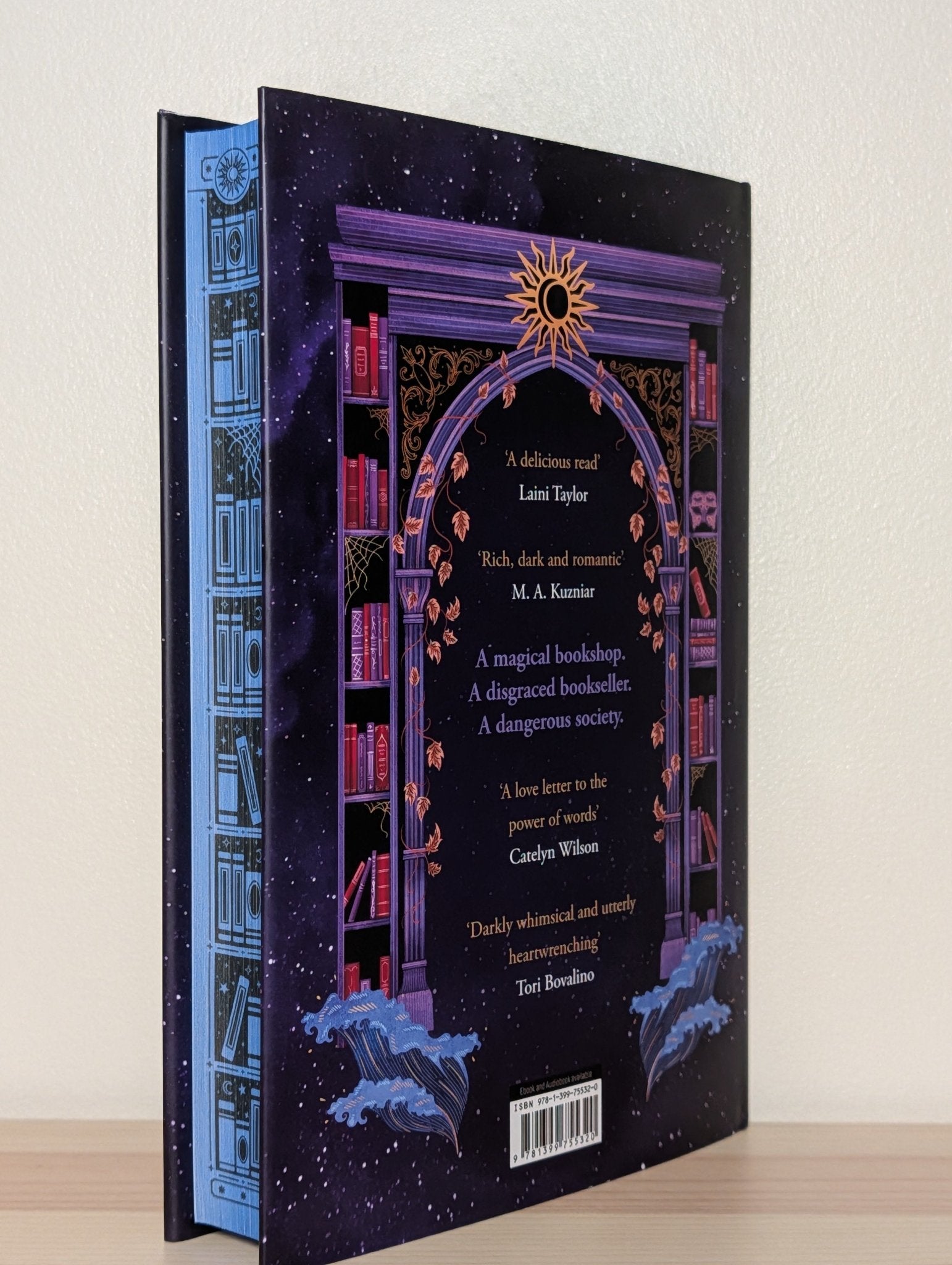 The Bookshop Below by Georgia Summers (Signed First Edition with sprayed edges) - Fialta Books