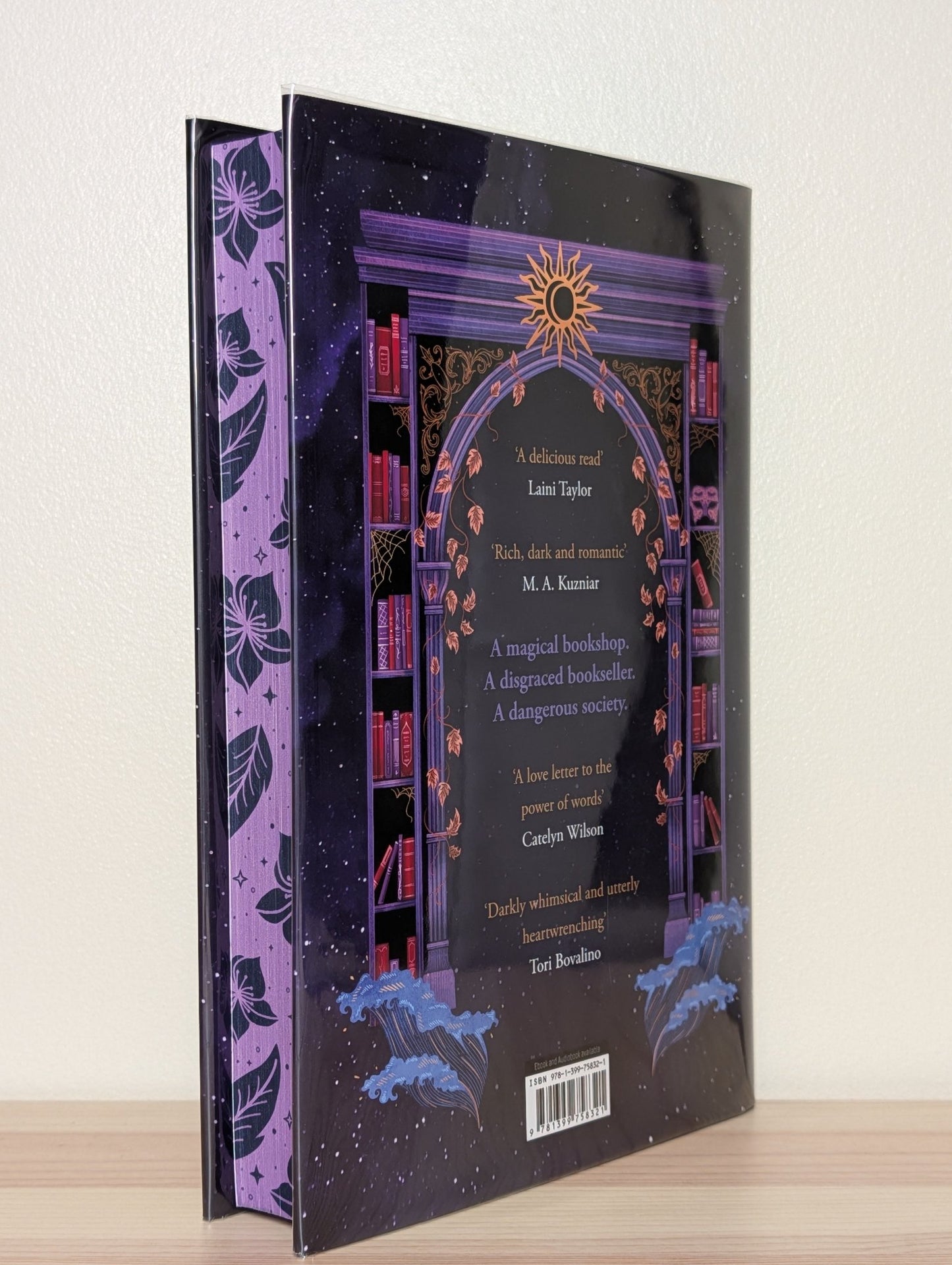 The Bookshop Below by Georgia Summers (Signed Numbered Edition with sprayed edges) - Fialta Books