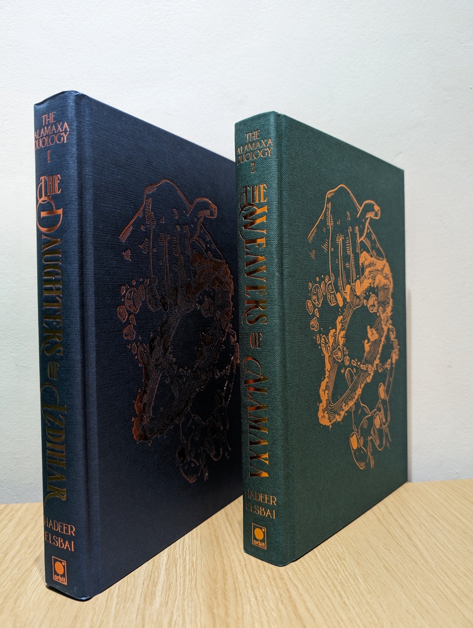 The Daughters of Izdihar; Weavers of Alamaxa by Hadeer Elsbai (Signed with sprayed edges) - Fialta Books