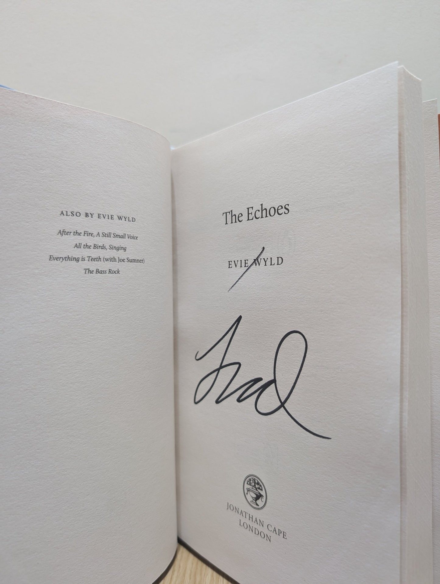 The Echoes by Evie Wyld (Signed First Edition) - Fialta Books