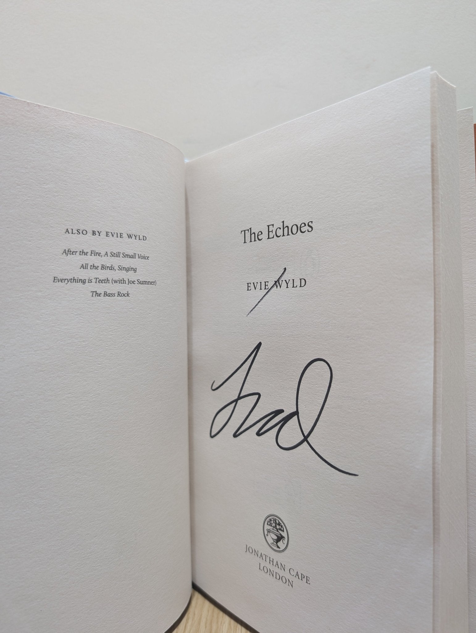 The Echoes by Evie Wyld (Signed First Edition) - Fialta Books