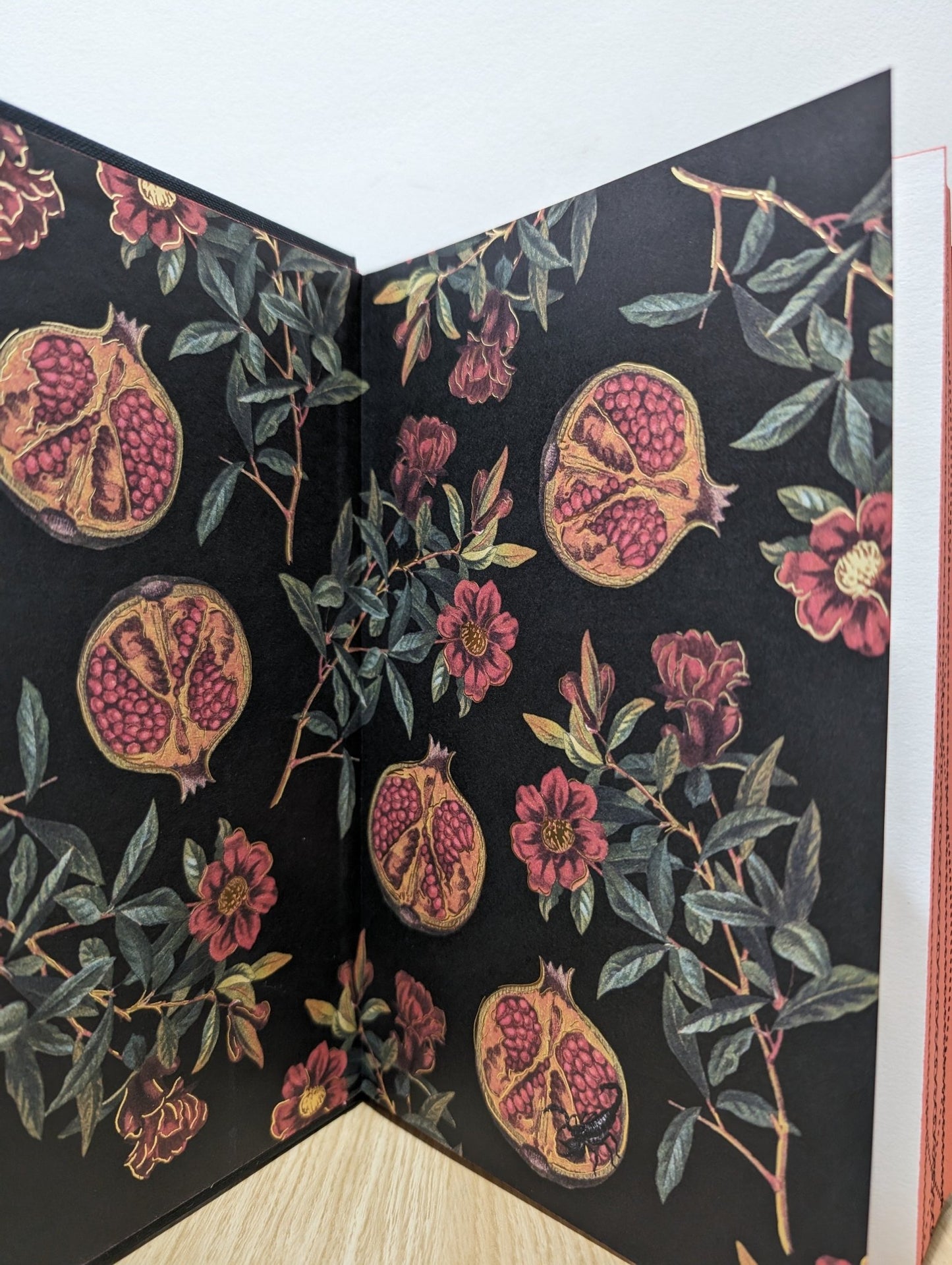 The Familiar by Leigh Bardugo (First Edition with sprayed edges) - Fialta Books