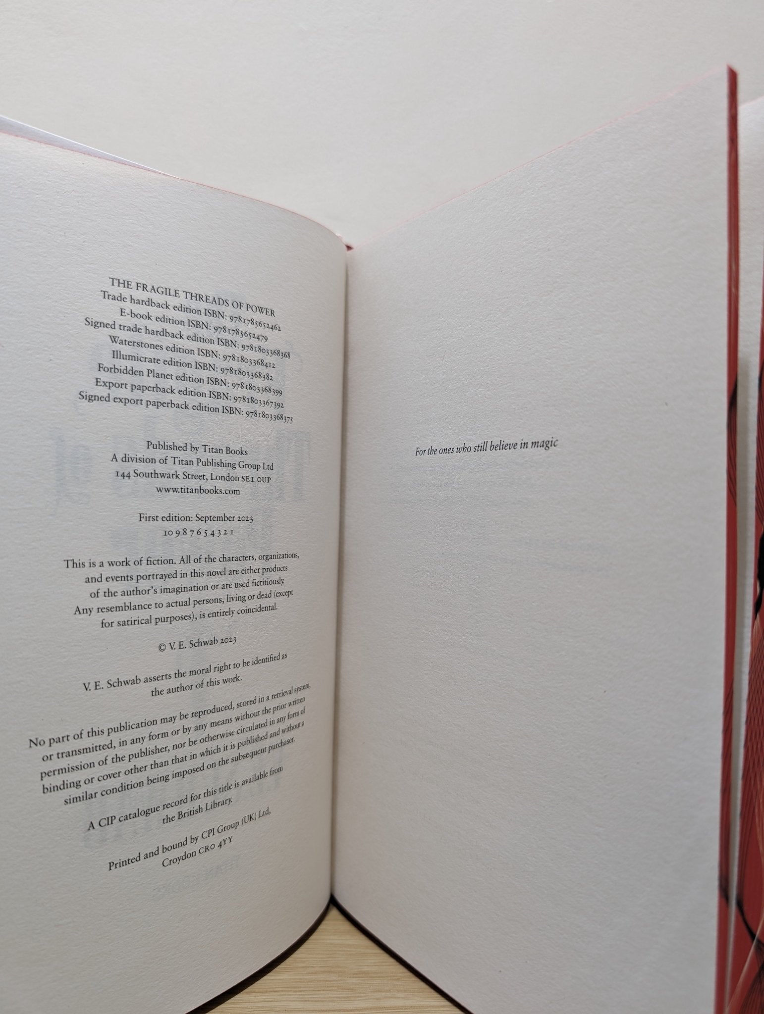 The Fragile Threads of Power by V.E. Schwab (Signed First Edition with sprayed edges) - Fialta Books