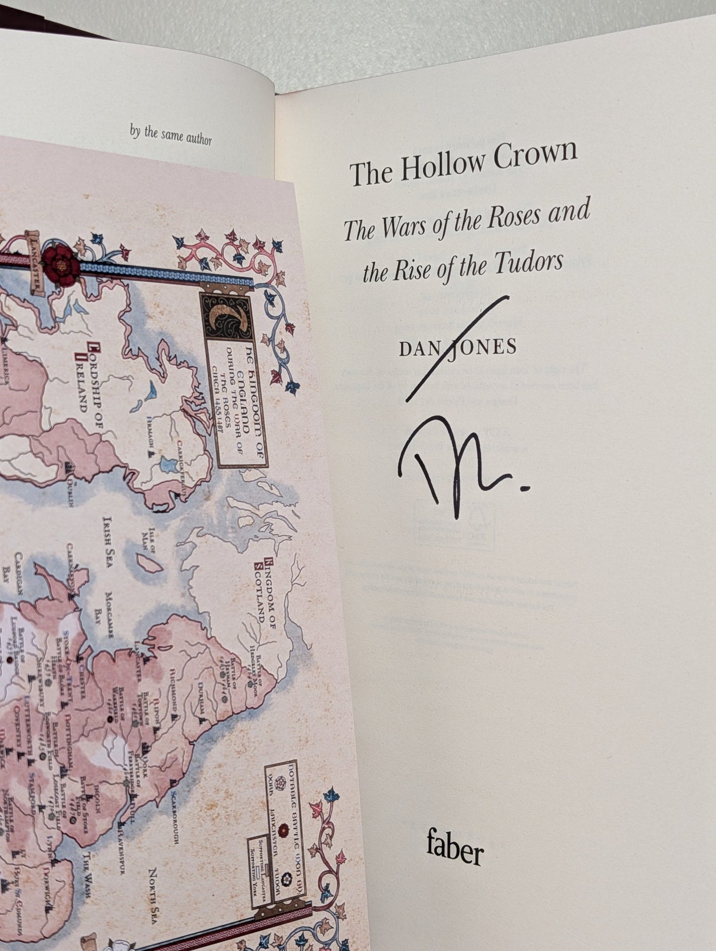 The Hollow Crown by Dan Jones (Signed Special Edition with sprayed edges) - Fialta Books