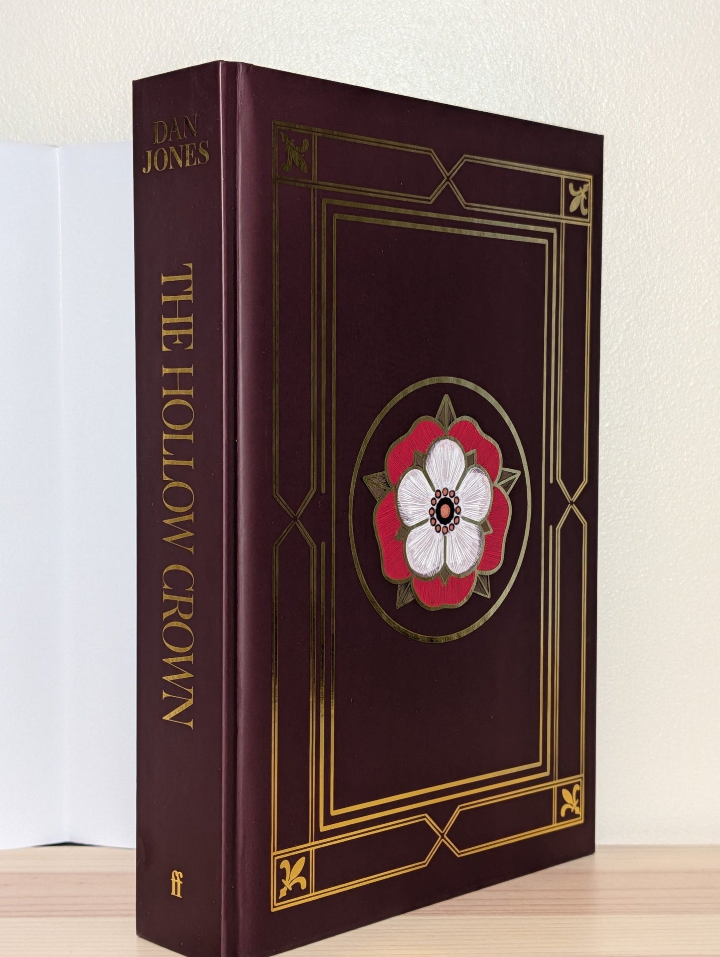 The Hollow Crown by Dan Jones (Signed Special Edition with sprayed edges) - Fialta Books