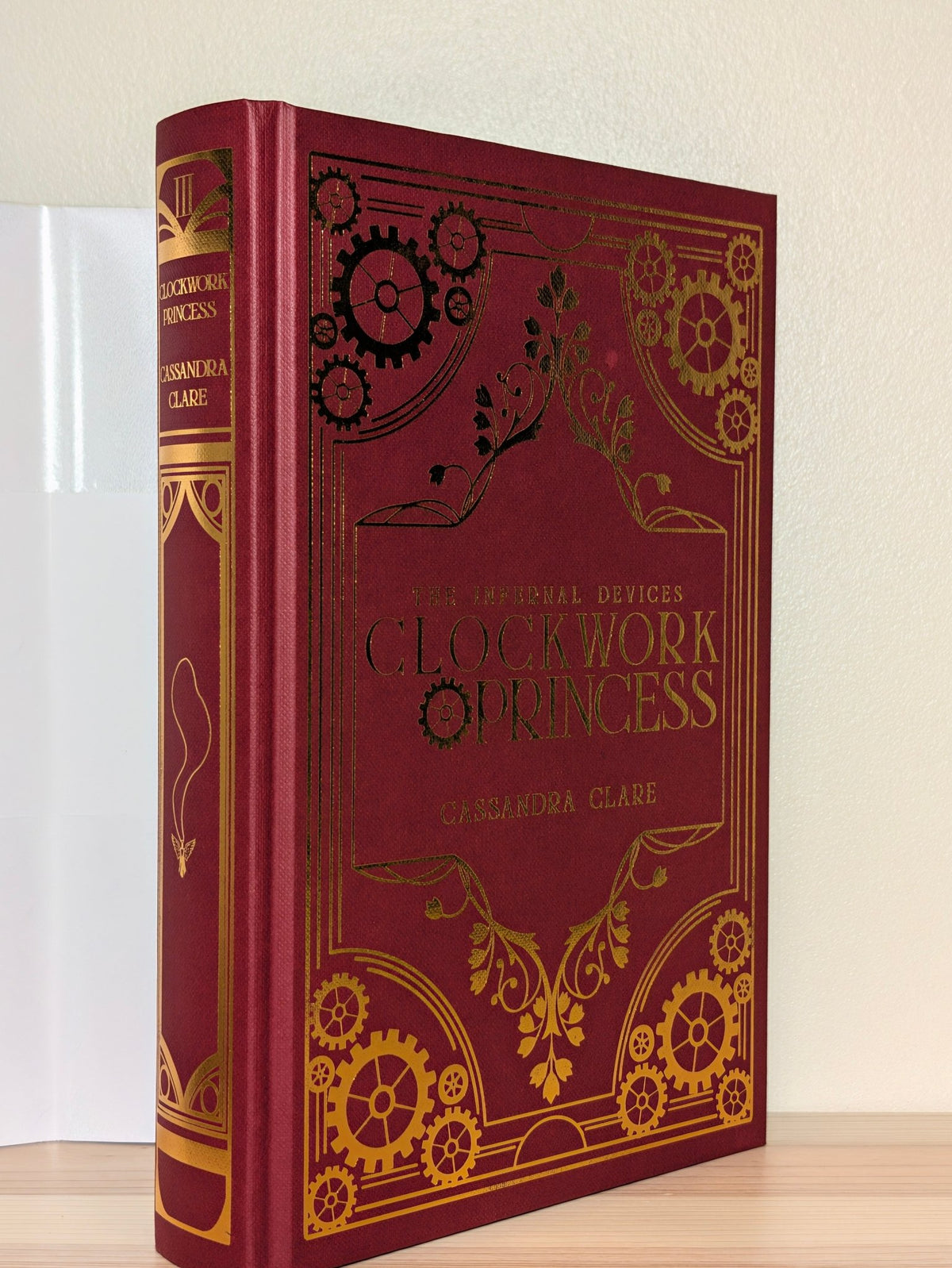 The Infernal Devices 3: Clockwork Princess by Cassandra Clare (Special Edition with sprayed edges) - Fialta Books
