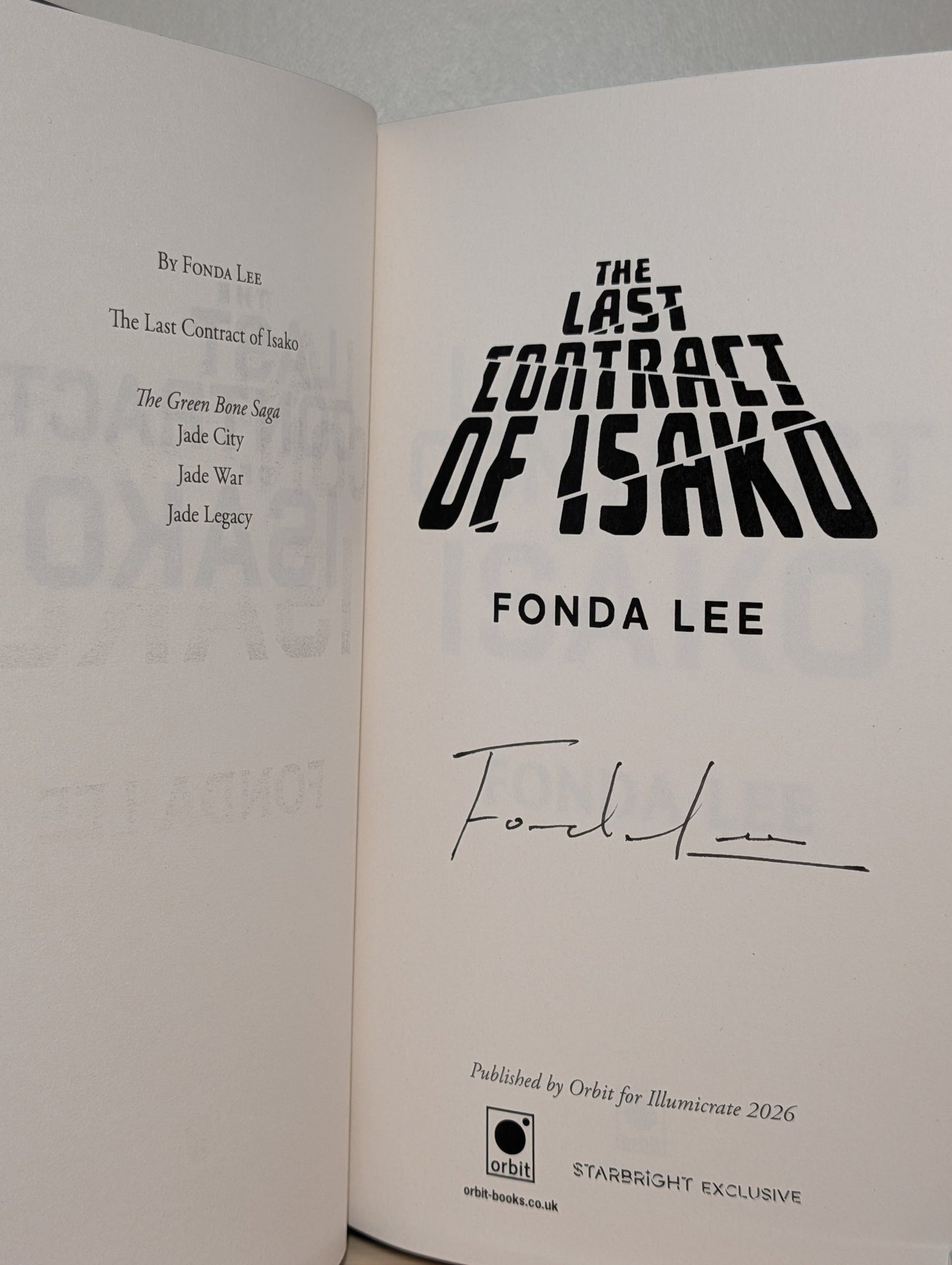 The Last Contract of Isako by Fonda Lee (Signed Special Edition with sprayed edges) - Fialta Books