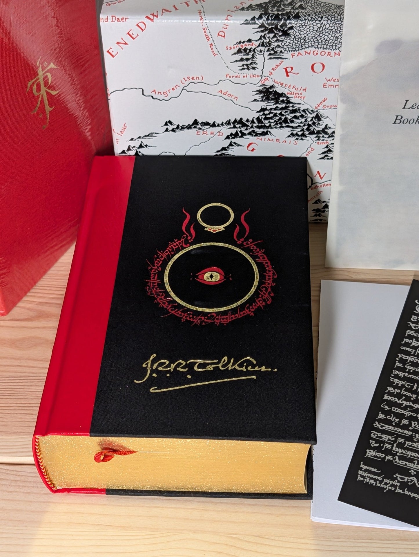 The Lord of the Rings Deluxe Single Volume Illustrated Edition by J. R. R. Tolkien - Fialta Books