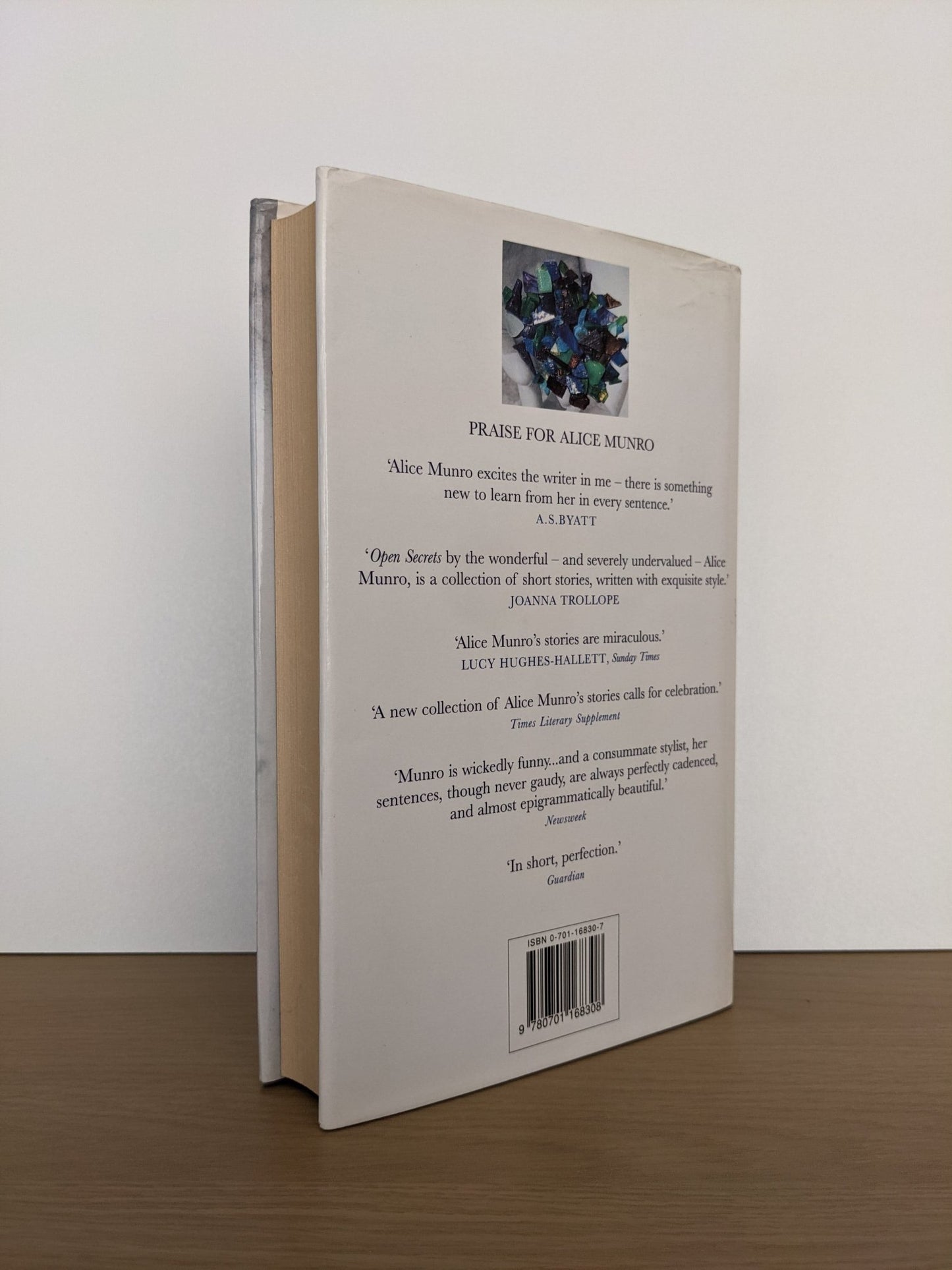 The Love Of A Good Woman: Stories by Alice Munro - Fialta Books