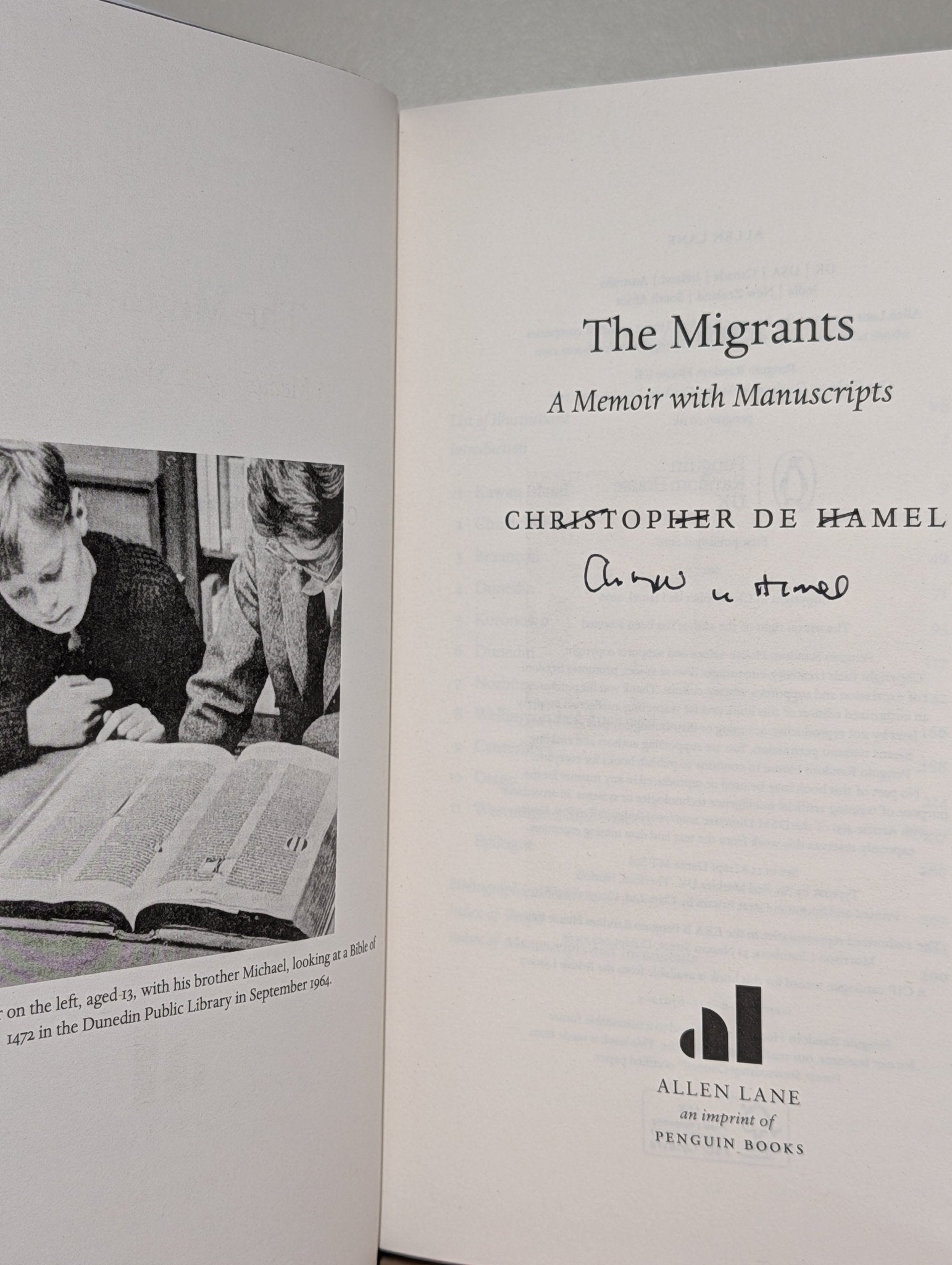 The Migrants: A Memoir with Manuscripts by Christopher De Hamel (Signed First Edition) - Fialta Books