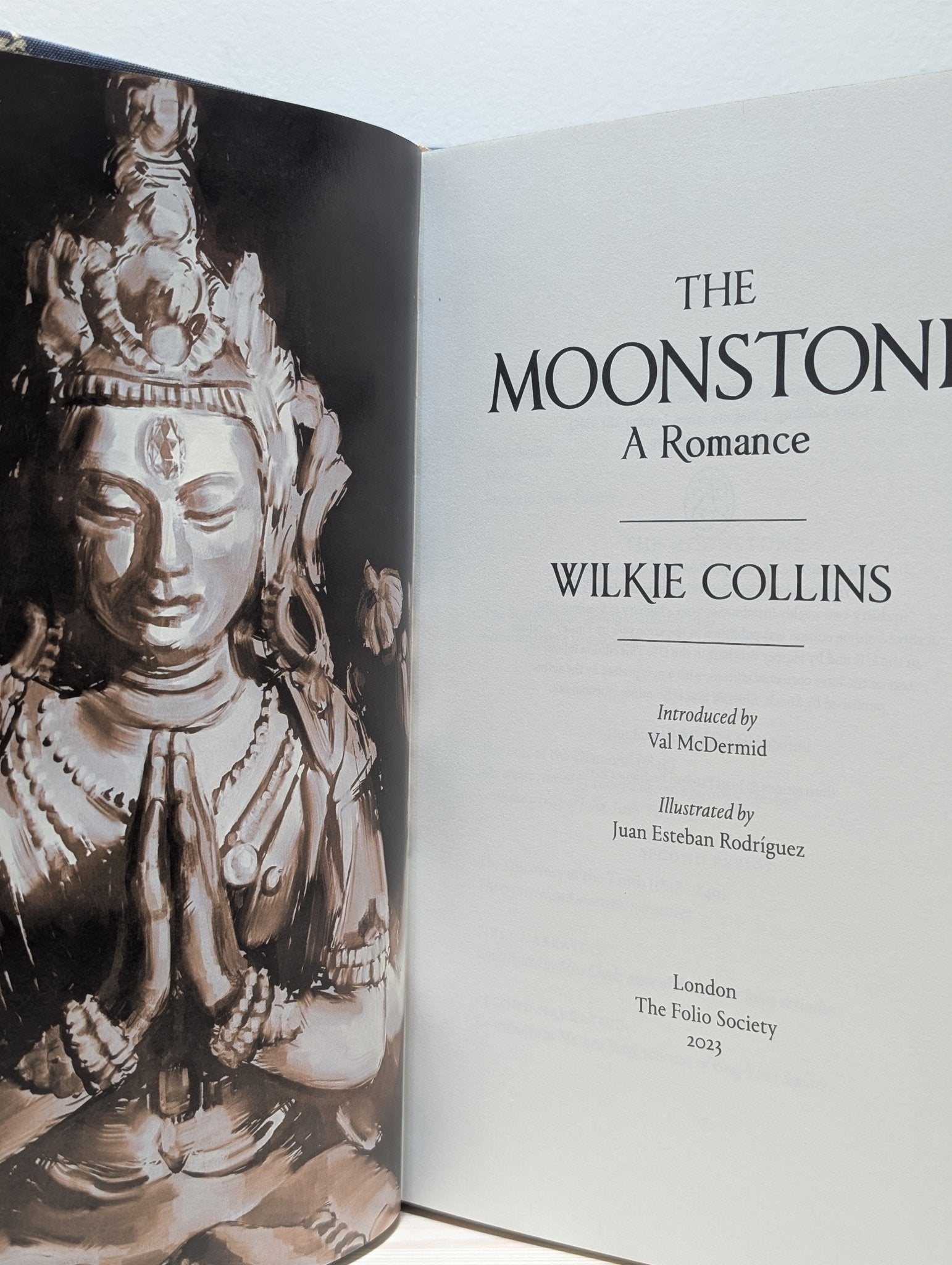 The Moonstone by Wilkie Collins (Folio Limited Edition) - Fialta Books