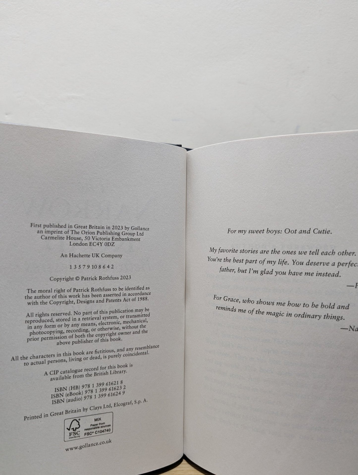 The Narrow Road Between Desires by Patrick Rothfuss (Signed First Edition) - Fialta Books