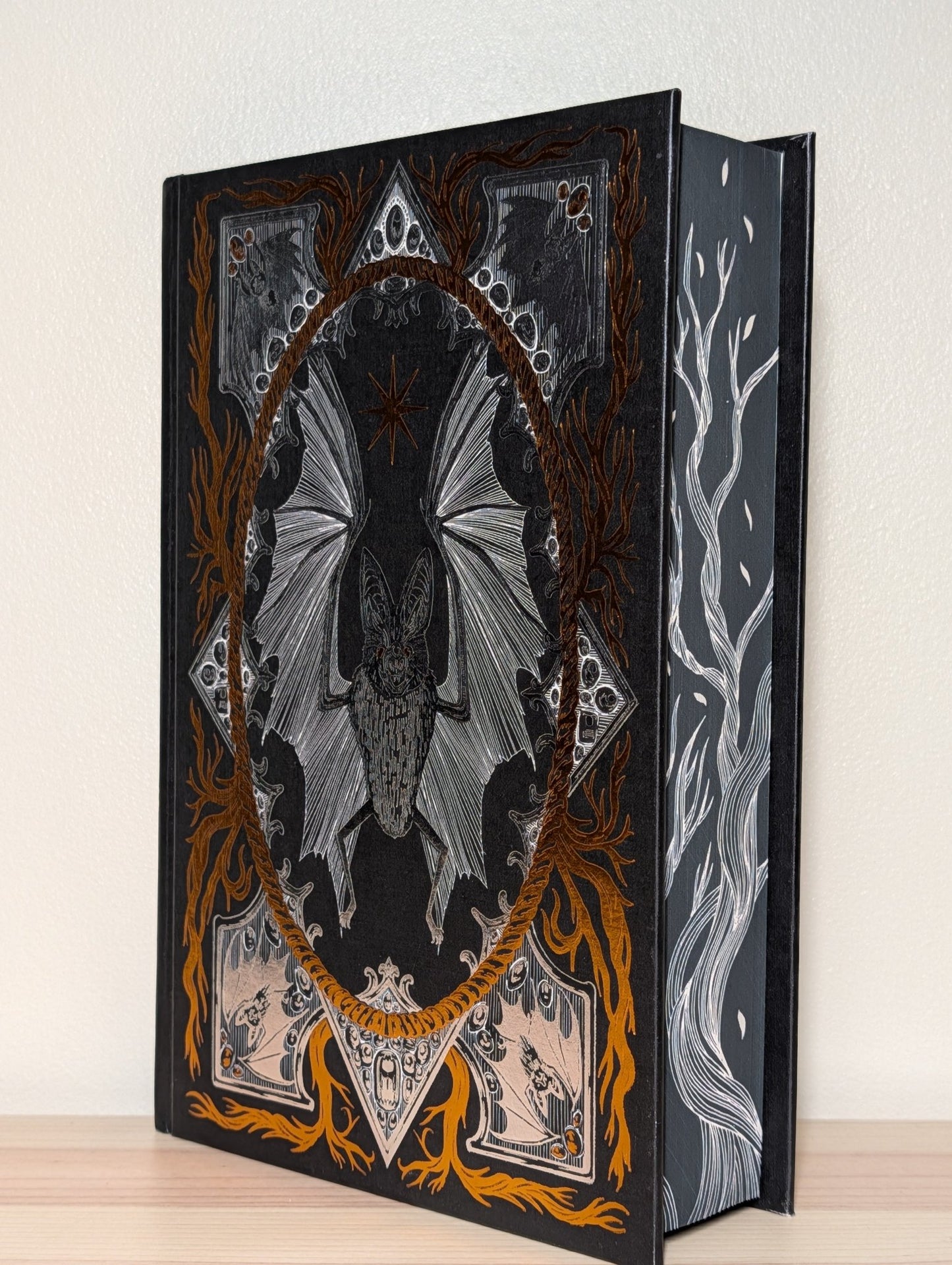The Passage by Justin Cronin (Signed Deluxe Edition with sprayed edges) - Fialta Books