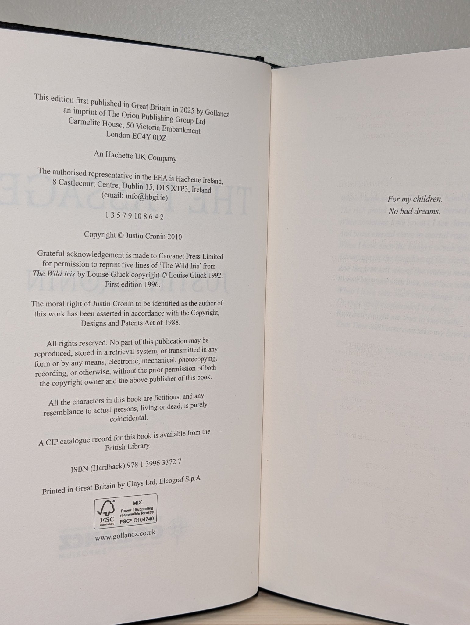 The Passage by Justin Cronin (Signed Deluxe Edition with sprayed edges) - Fialta Books
