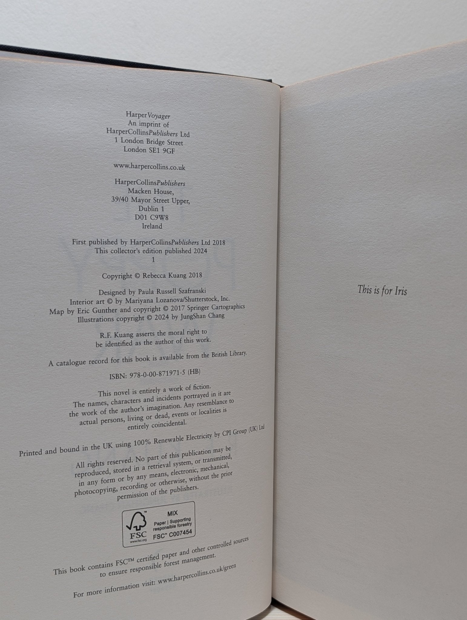 The Poppy War: Collector's Edition with sprayed edges by R.F. Kuang - Fialta Books