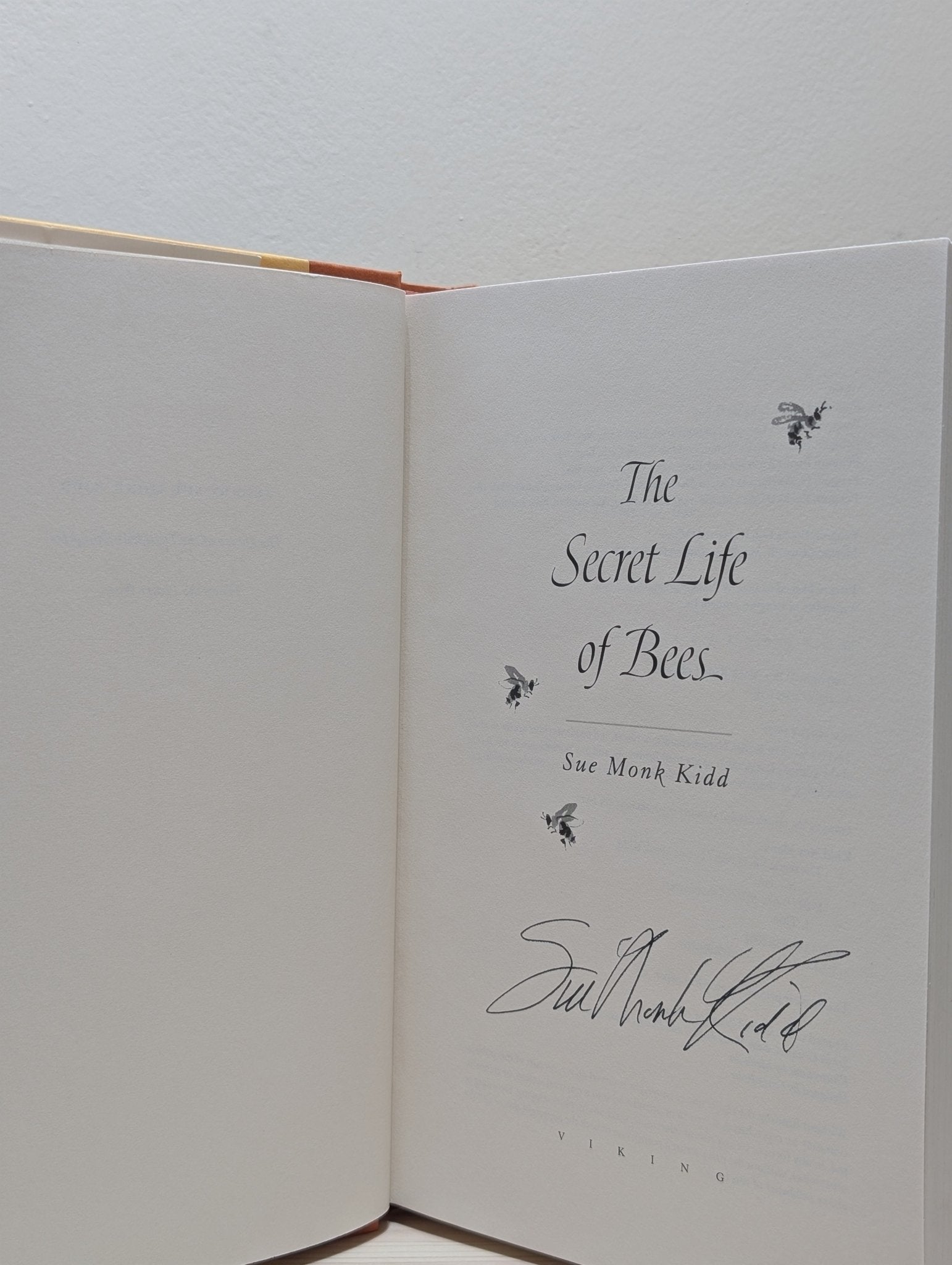 The Secret Life of Bees by Sue Monk Kidd (Signed First Edition) - Fialta Books