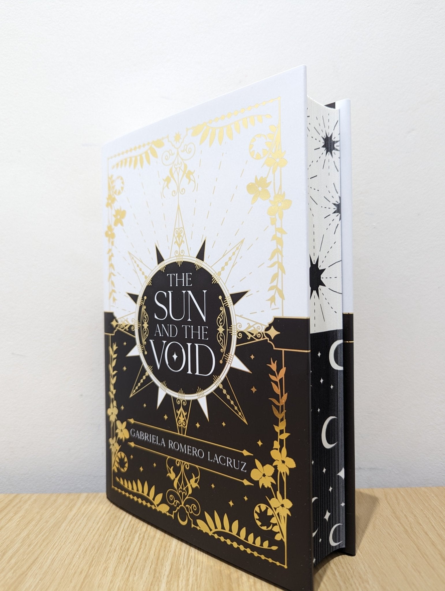 The Sun and The Void by Gabriela Romero Lacruz (Signed First Edition with sprayed edges) - Fialta Books