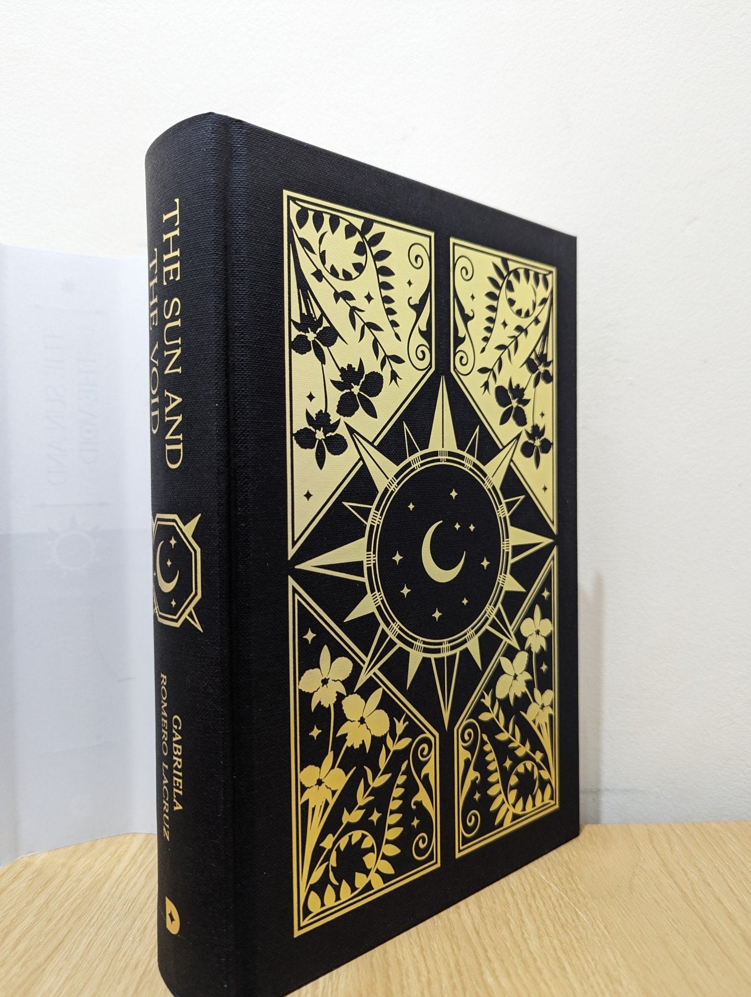 The Sun and The Void by Gabriela Romero Lacruz (Signed First Edition with sprayed edges) - Fialta Books