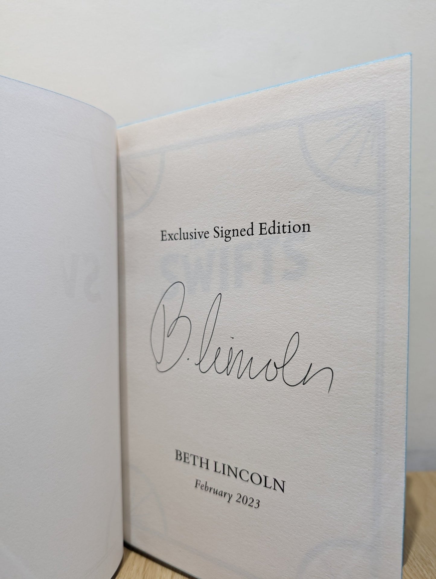 The Swifts by Beth Lincoln (Signed First Edition with sprayed edges) - Fialta Books