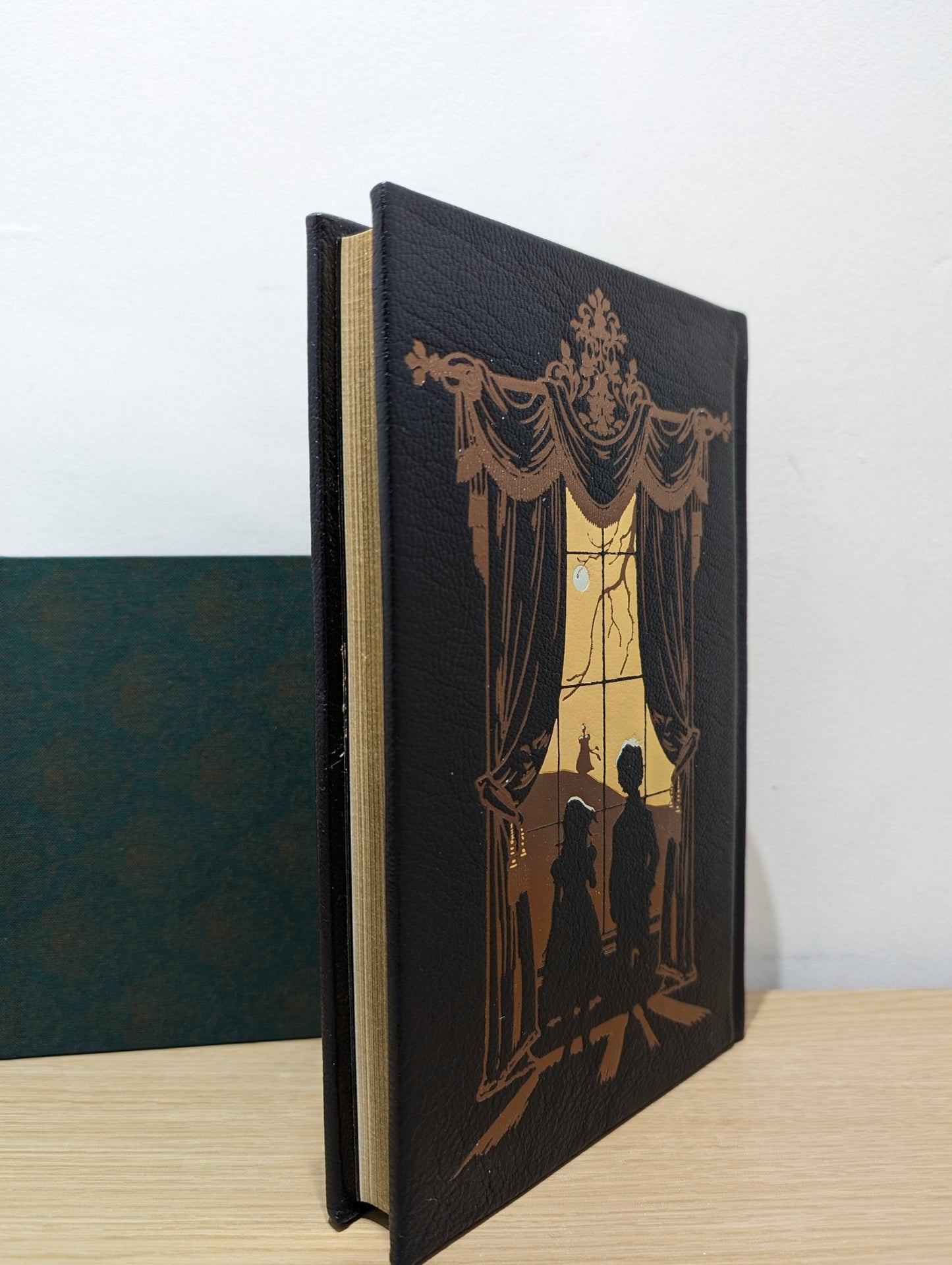 The Turn of the Screw by Henry James (Folio Limited Leatherbound Edition) - Fialta Books