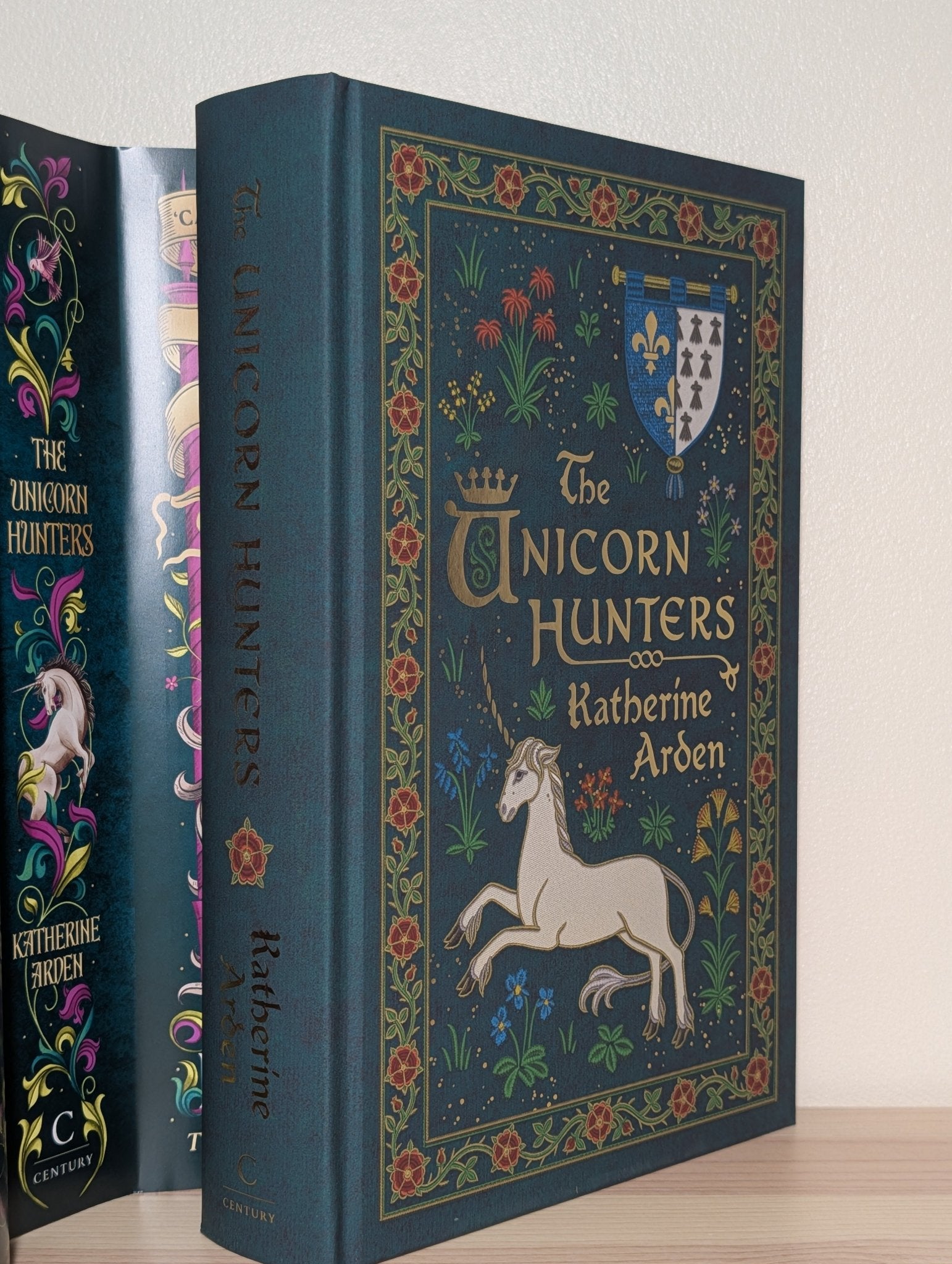 The Unicorn Hunters by Katherine Arden (Special Edition with sprayed edges) - Fialta Books