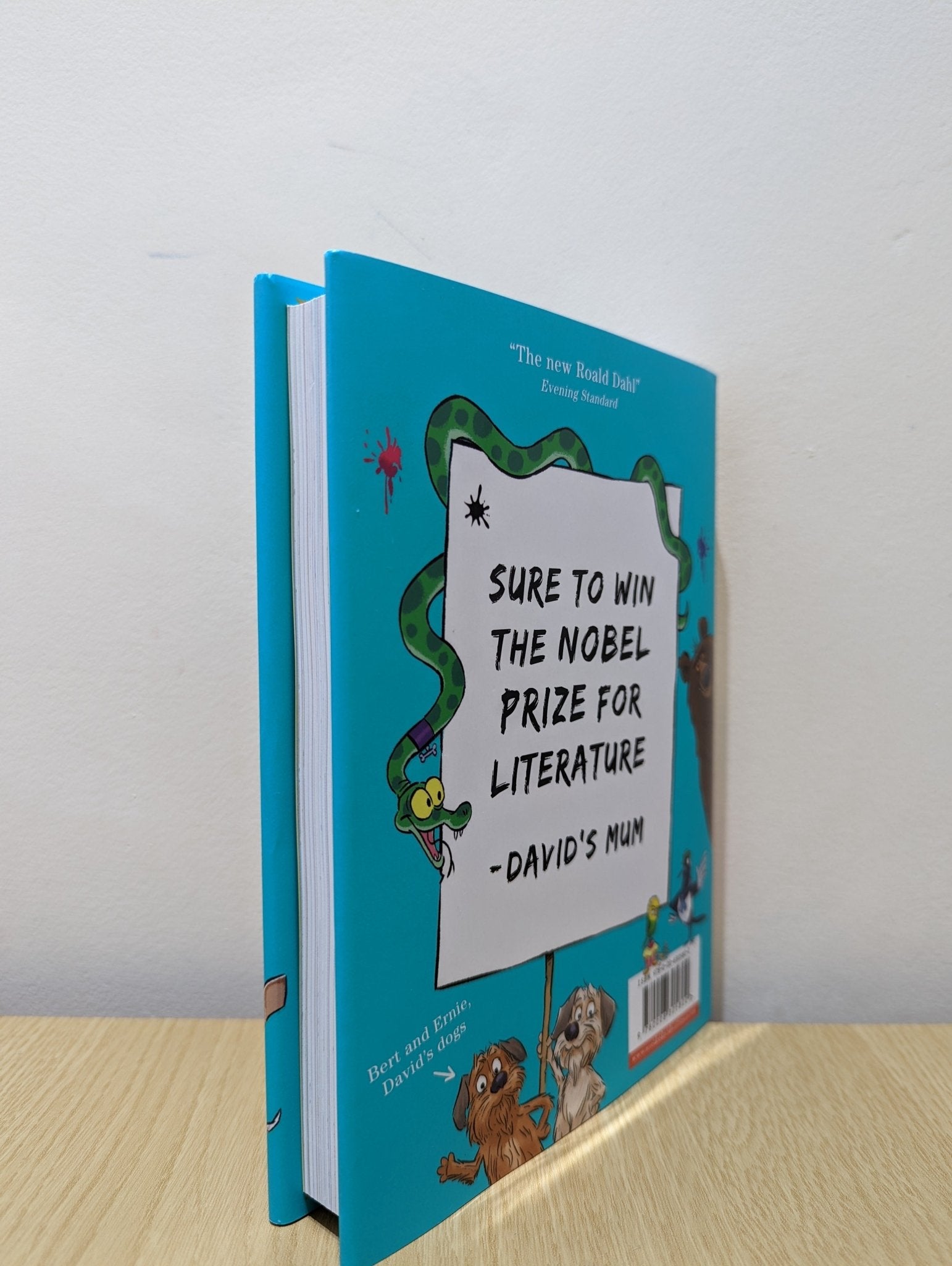 The World's Worst Pets by David Walliams (Signed First Edition) - Fialta Books