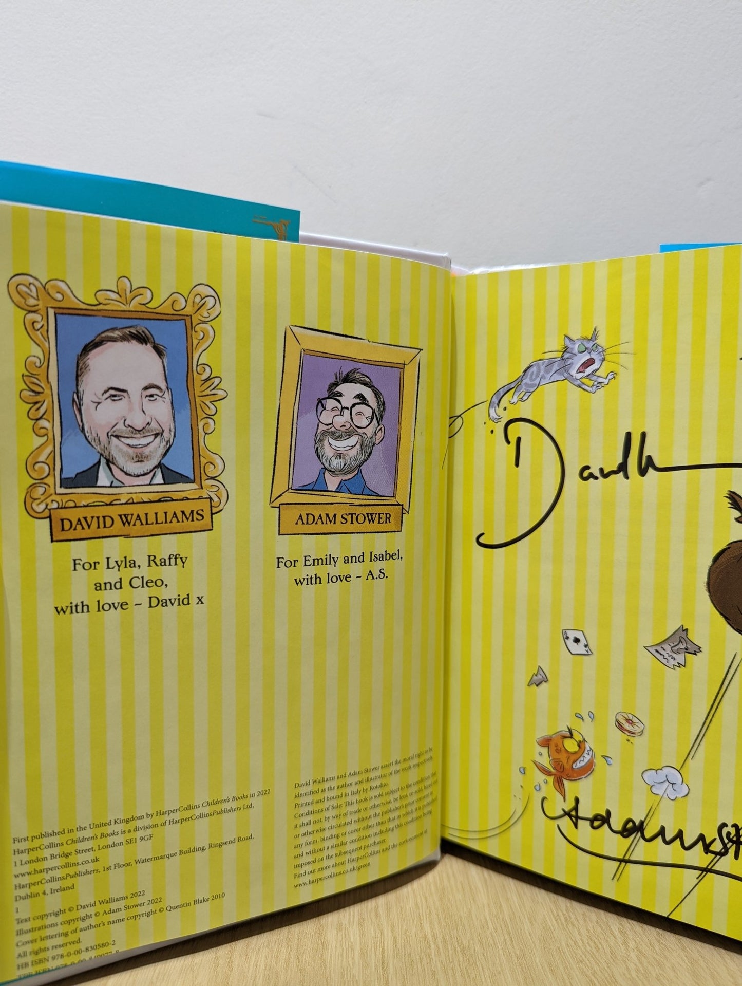 The World's Worst Pets by David Walliams (Signed First Edition) - Fialta Books