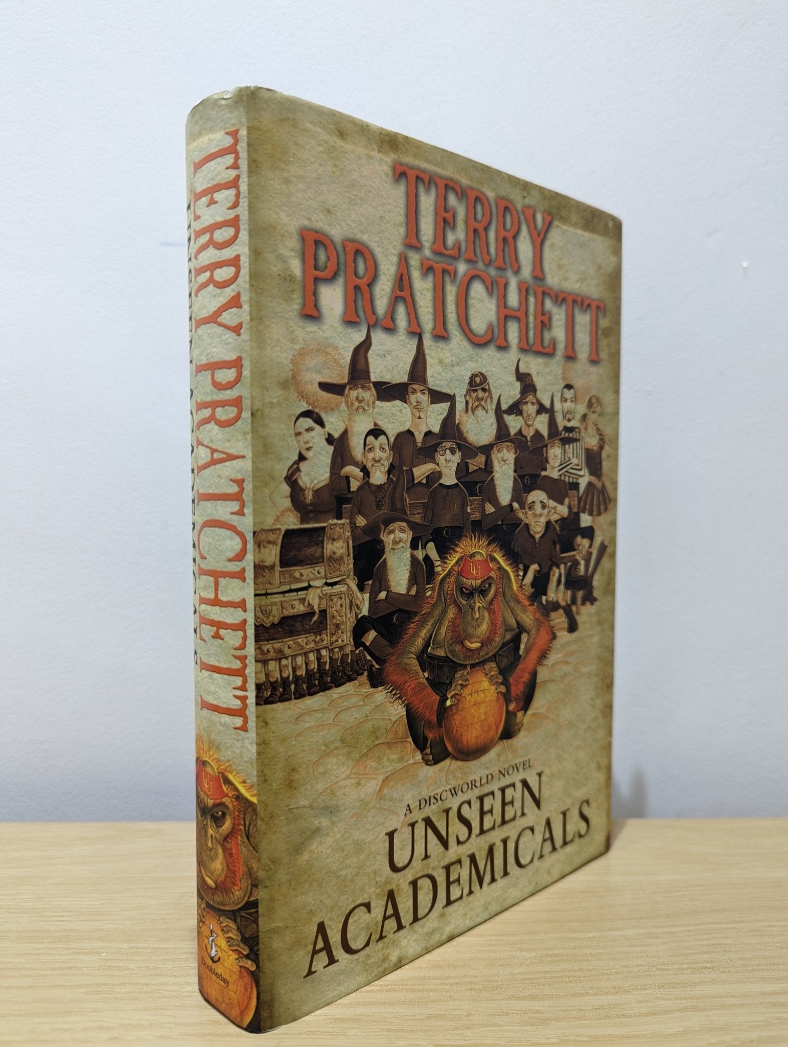 Unseen Academicals: by Terry Pratchett (First Edition) - Fialta Books
