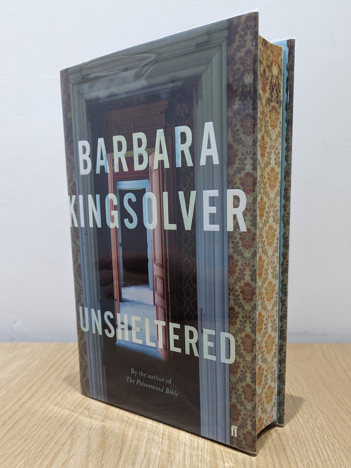 Unsheltered by Barbara Kingsolver (Signed First Edition with sprayed edges) - Fialta Books