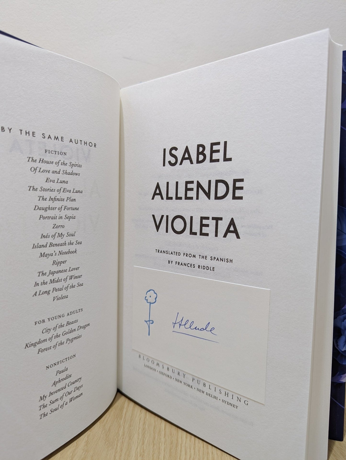 Violeta by Isabel Allende (Signed First Edition) - Fialta Books