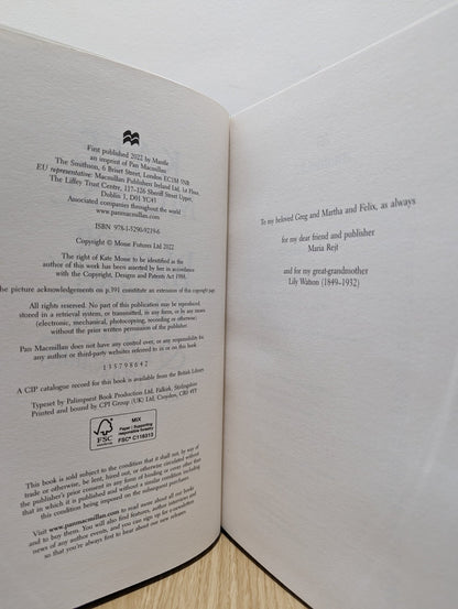 Warrior Queens & Quiet Revolutionaries by Kate Mosse (Signed First Edition) - Fialta Books