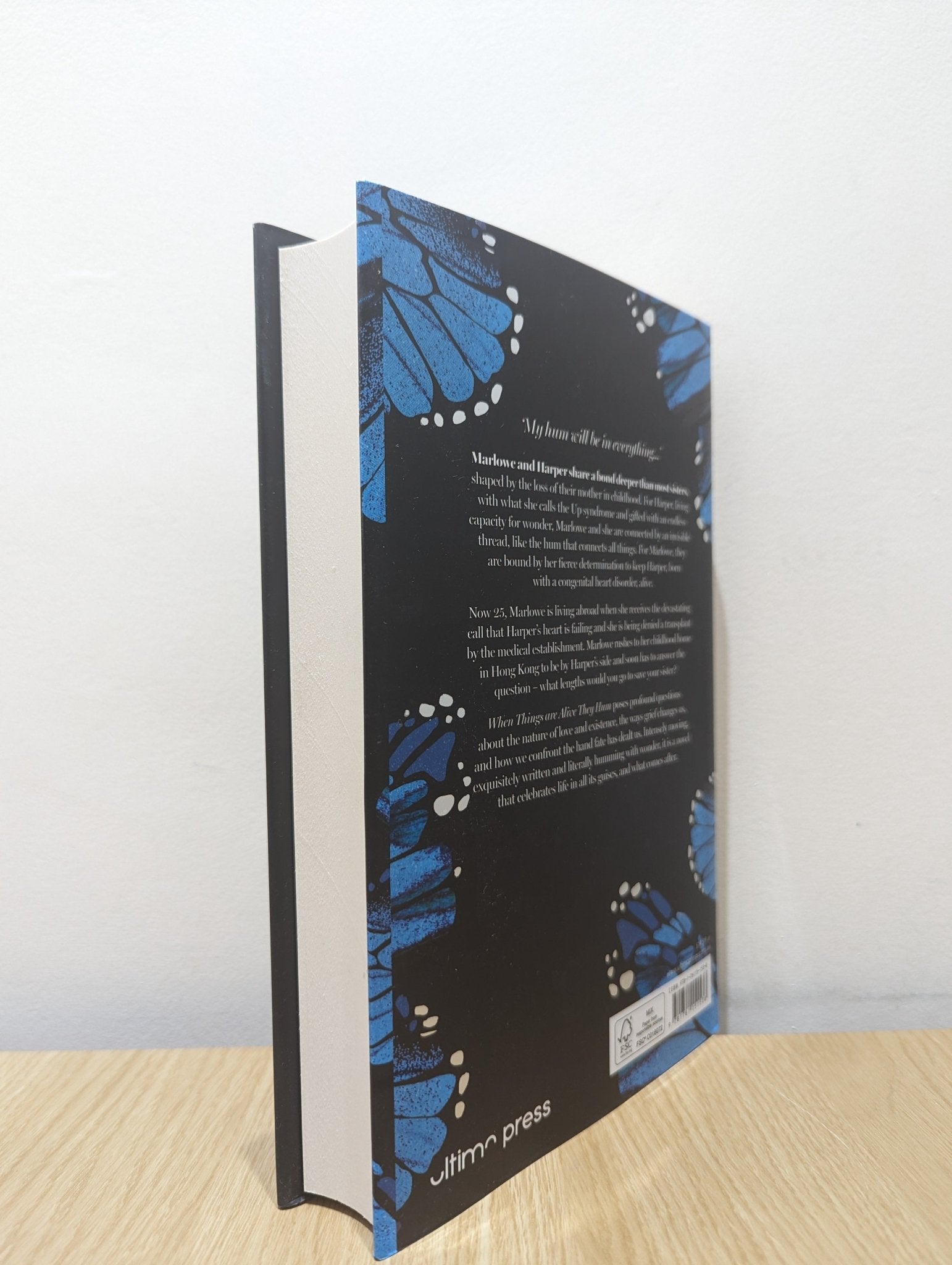 When Things Are Alive They Hum by Hannah Bent (First Edition) - Fialta Books