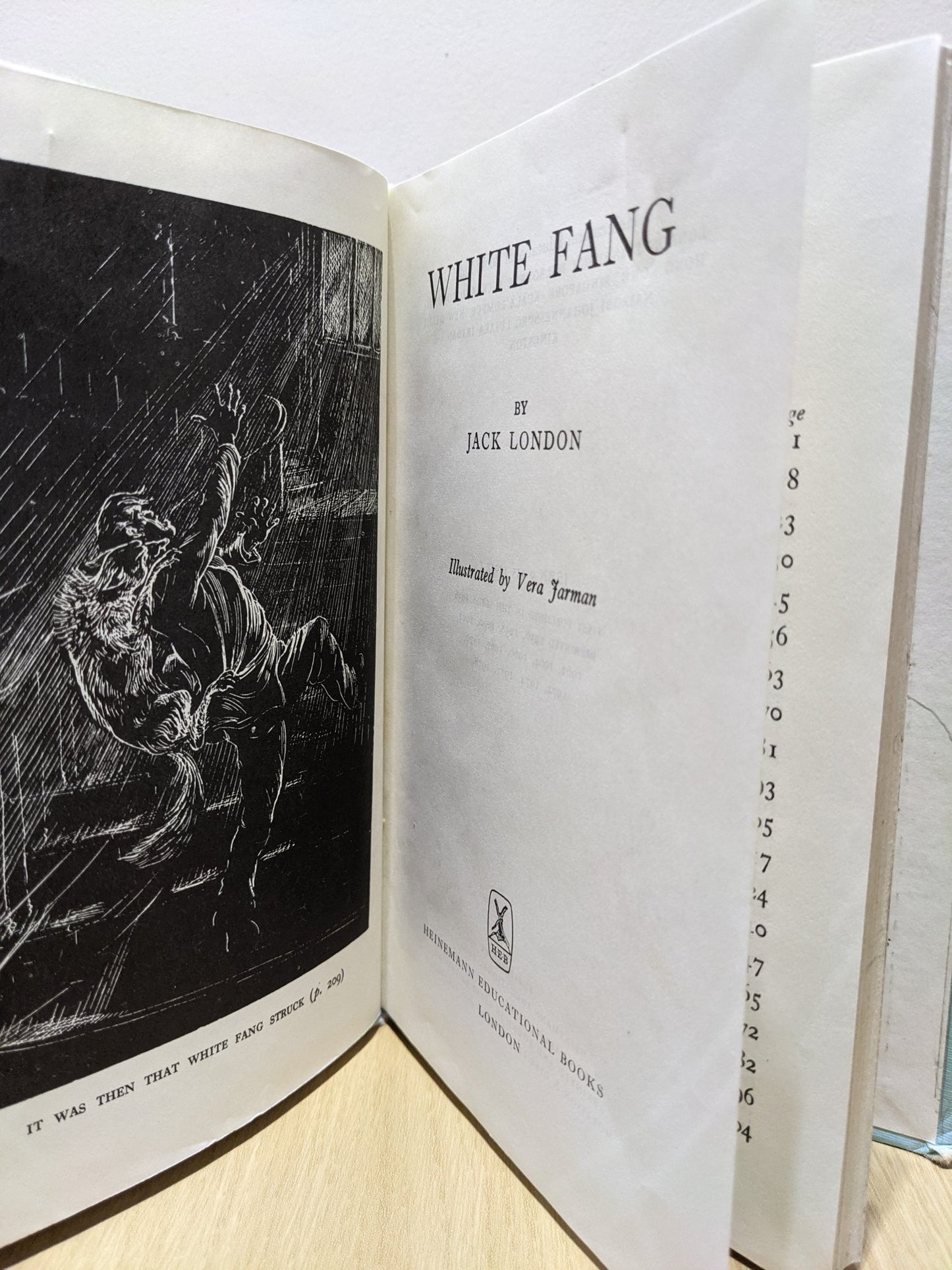 White Fang by Jack London - Fialta Books