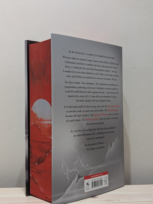 Wind and Truth: Stormlight Archive 5 by Brandon Sanderson (First Edition with sprayed edges) - Fialta Books