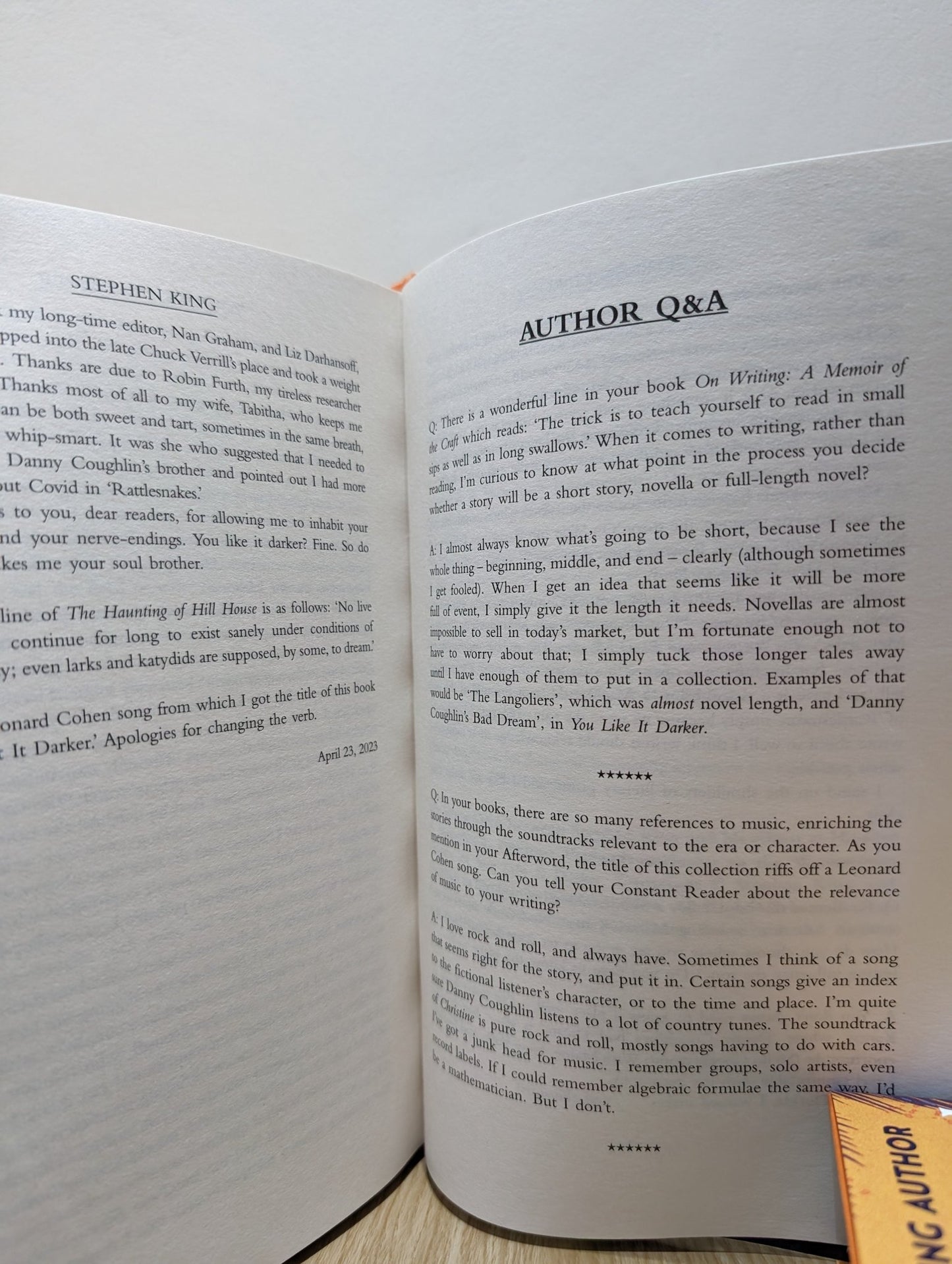 You Like It Darker by Stephen King (First Edition with palm cover) - Fialta Books